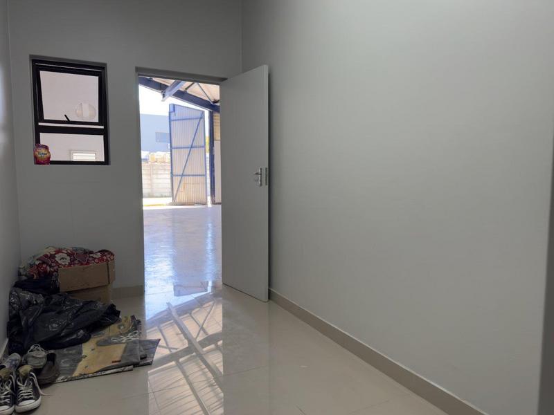 To Let commercial Property for Rent in Claremont Western Cape